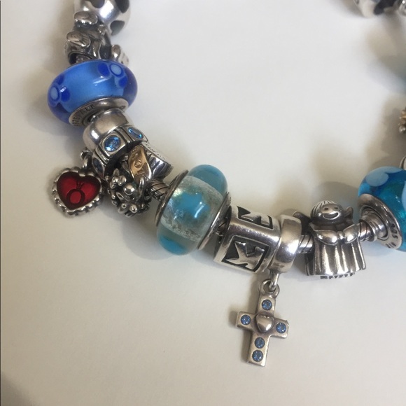 Authentic Pandora Bracelet 7" with 15 charms - Picture 3 of 5